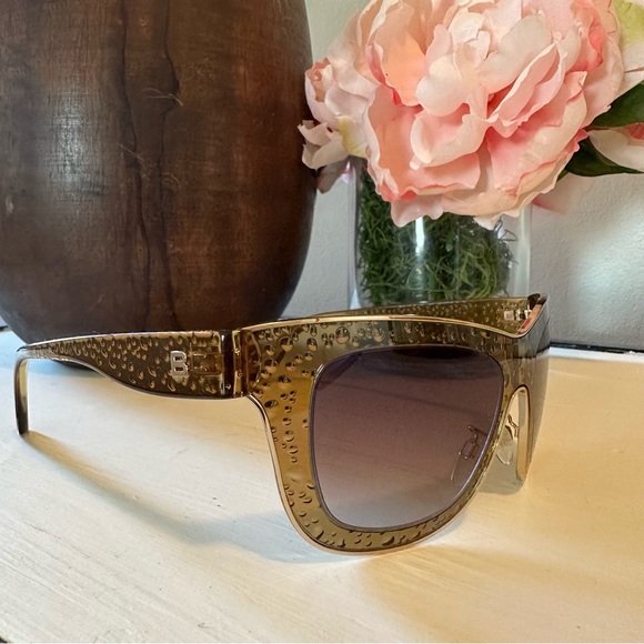 Authentic Designer Balenciaga Sunglasses - Picture 8 of 10